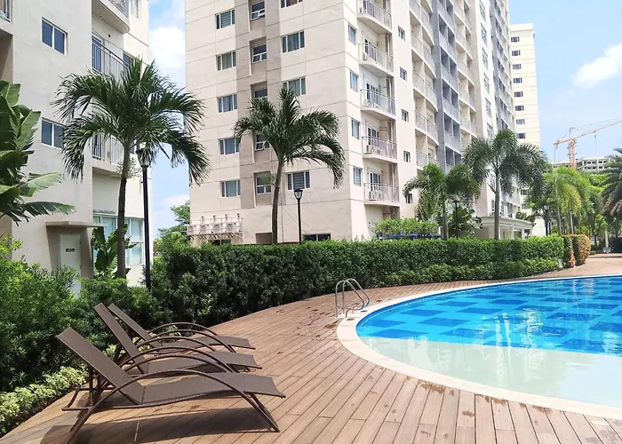 Terra Nueve Escape - 1br With Balcony Staycation Manila
